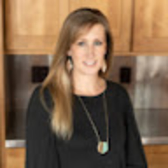 Meet your Posher, Lyndsey - Picture 1 of 1